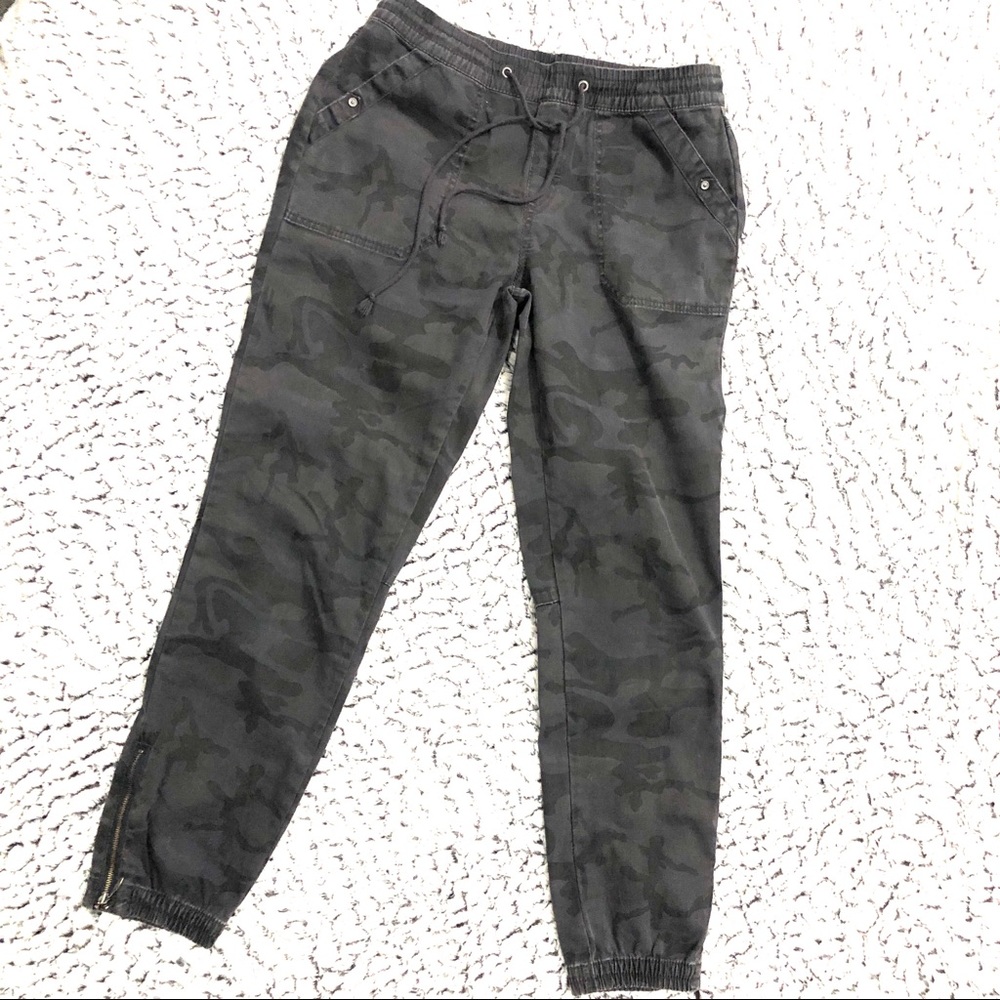 Supplies Black Camo Joggers. 4